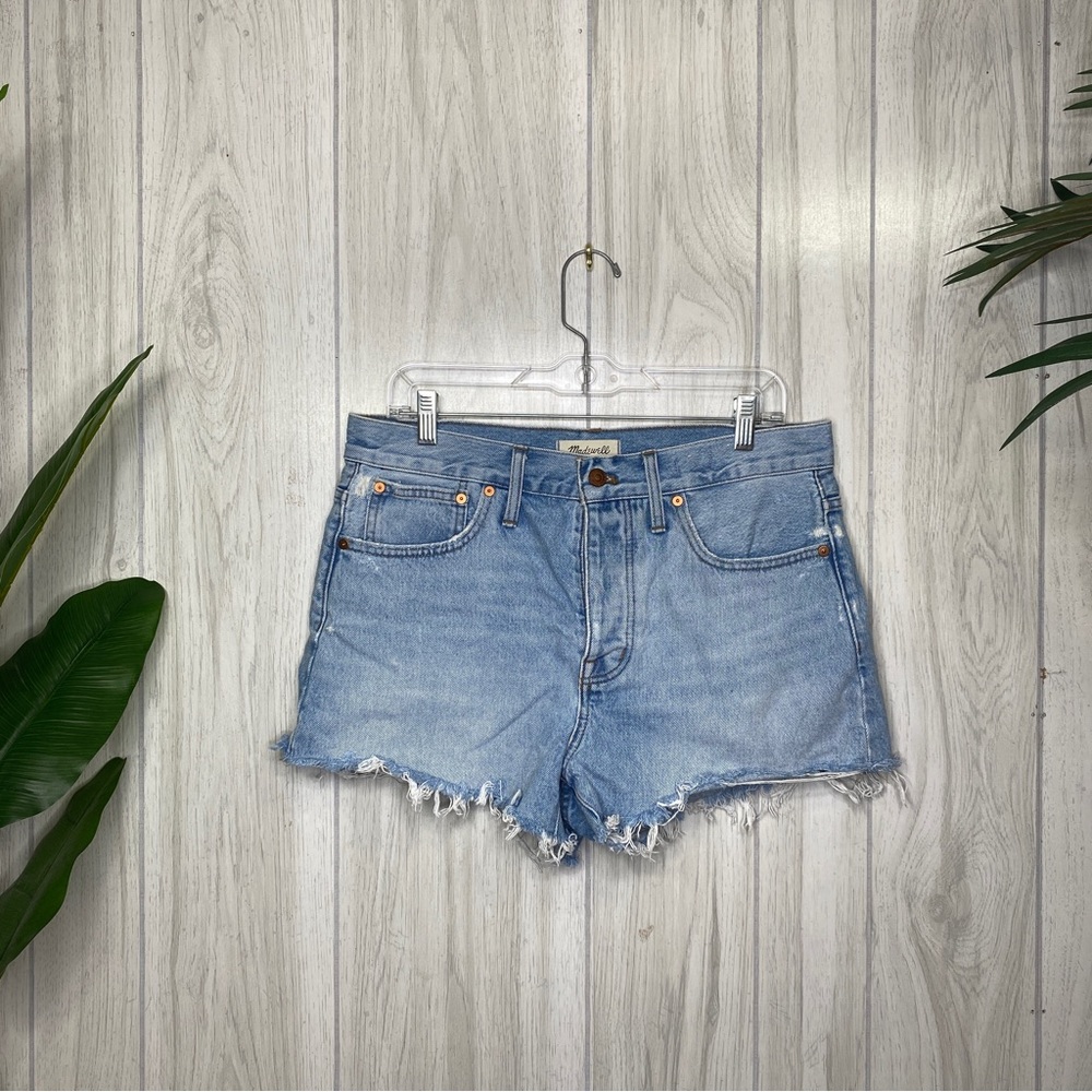 Madewell Relaxed Denim Shorts in Cedarcroft Wash Cutoff Raw Hem Distressed 28
